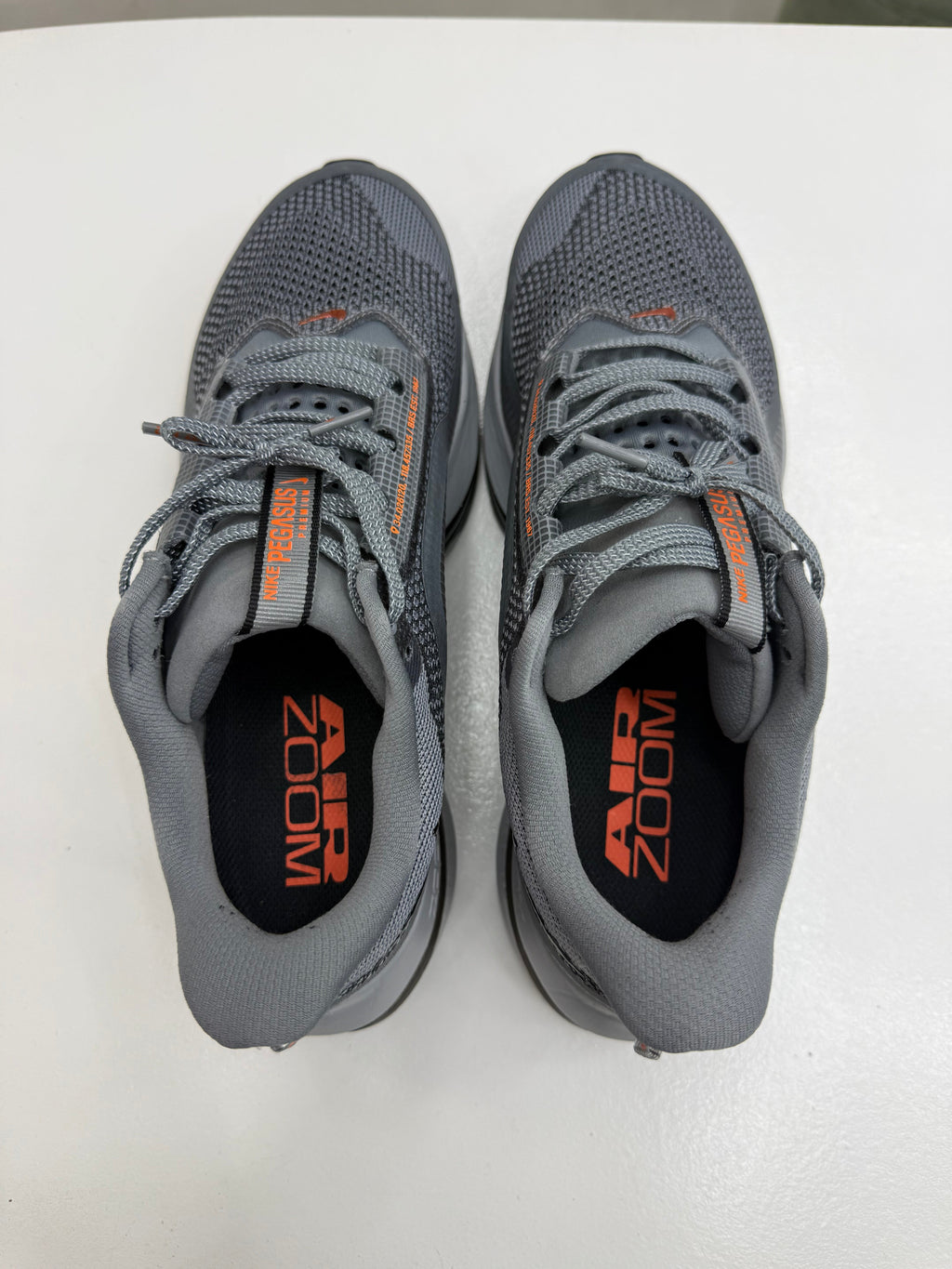 Nike Pegasus Premium - Cool Grey - T.43 Cleantapaire