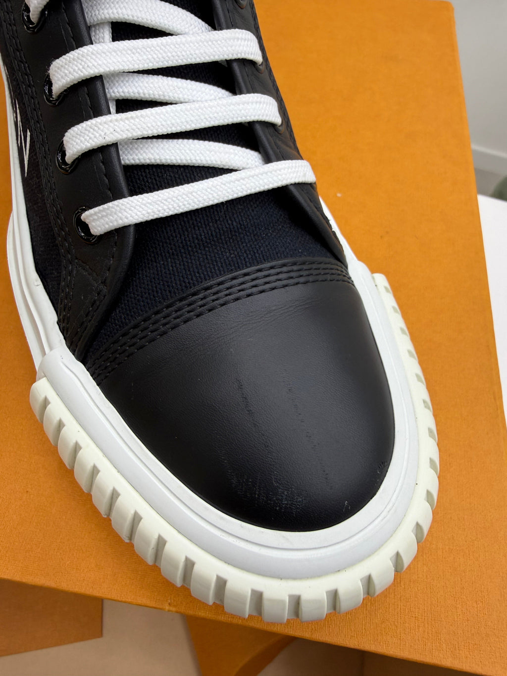 Louis Vuitton Squad Sneaker Boot - T.37,57 Cleantapaire