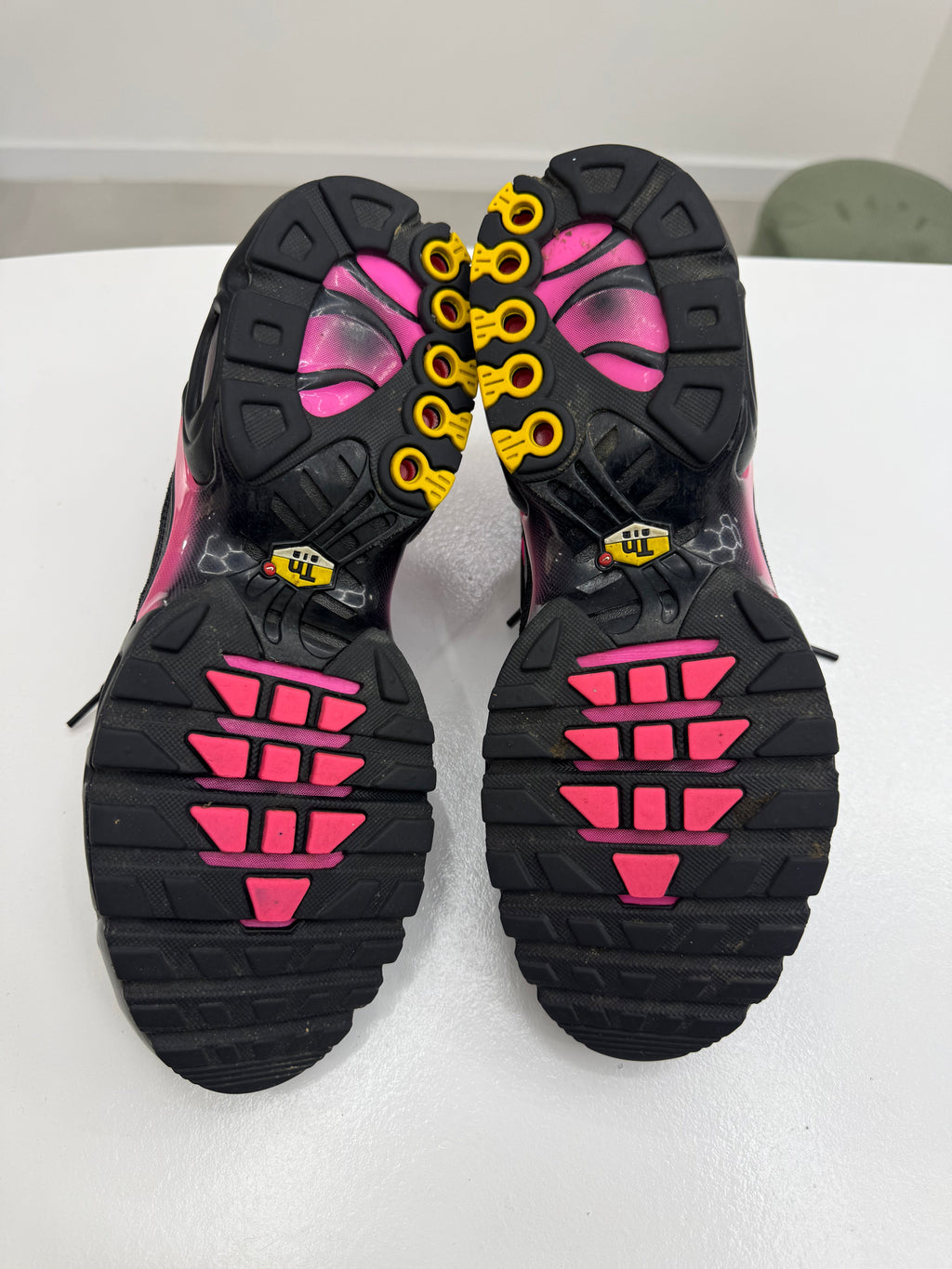 Nike Air Max Plus Noir Hyper Rose Cleantapaire