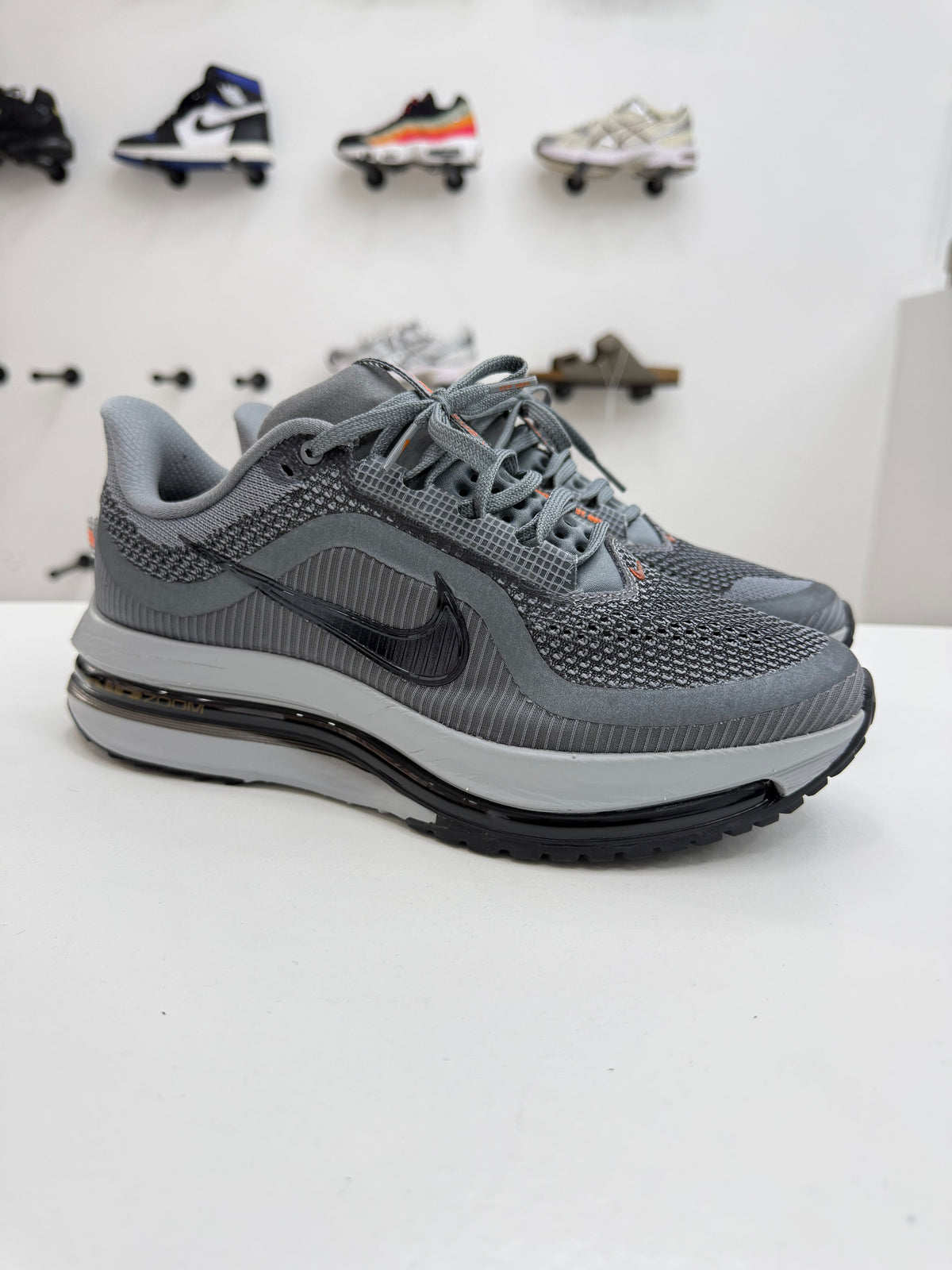 Nike Pegasus Premium - Cool Grey - T.40 Cleantapaire